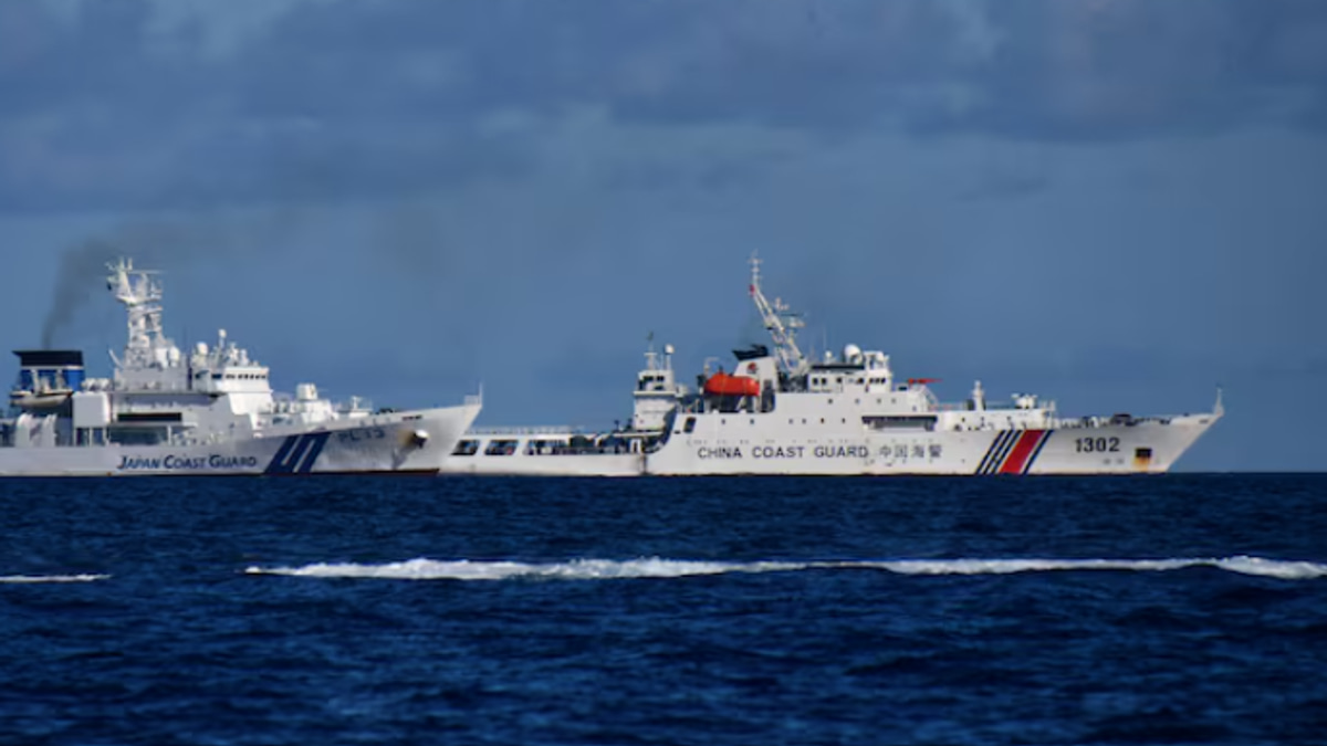 Japan Expels Chinese Coast Guard Vessels from Waters Near Senkaku Islands