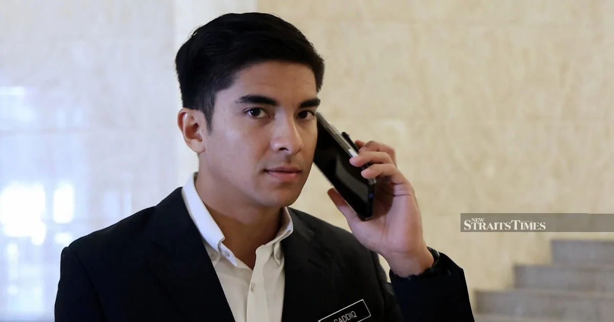 Tunku Ismail Criticises Celebrity-Styled Politics, In Apparent Reference to Syed Saddiq
