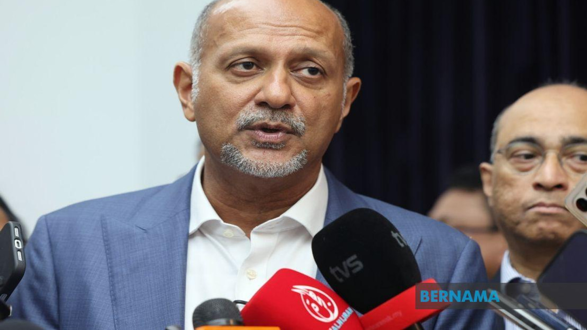 Malaysia's AI 2030 Ambition Needs All Sectors on Board, Says Gobind