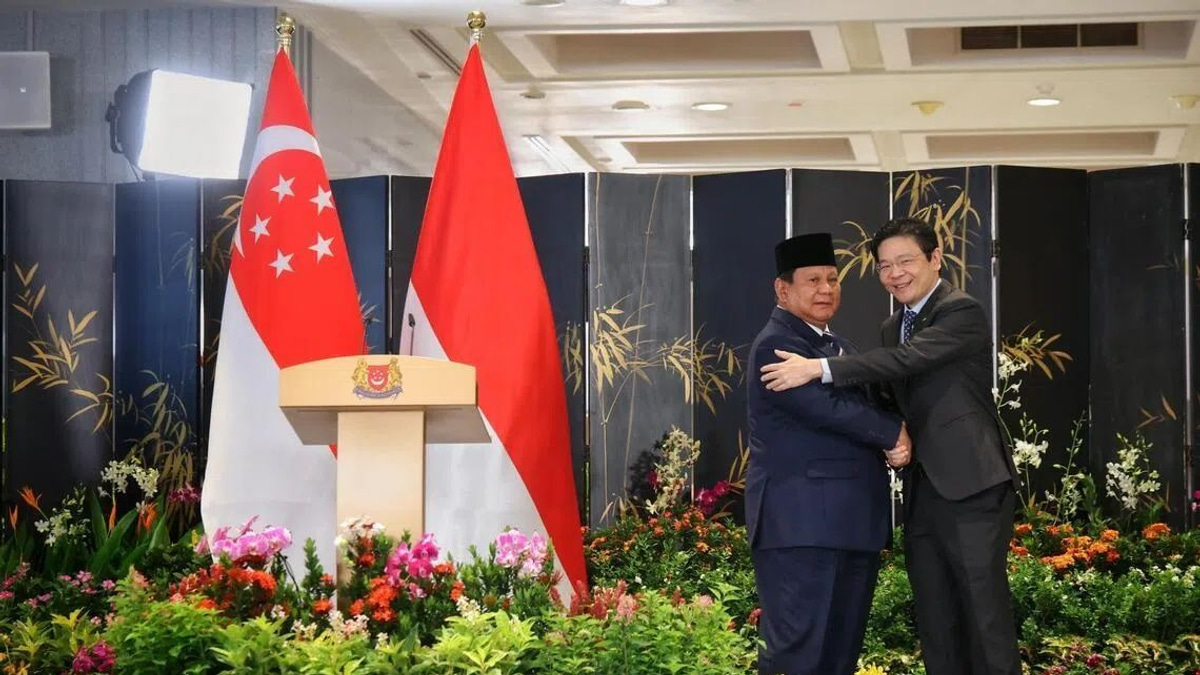 Singapore PM Wong heads to Jakarta for bilateral retreat with Indonesia's Prabowo