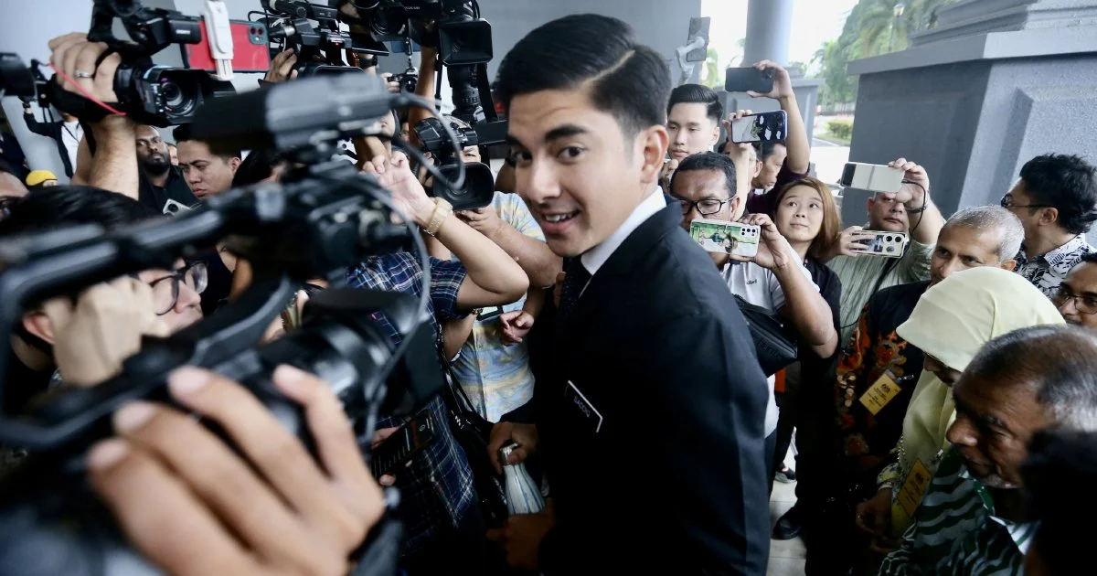 Syed Saddiq's Corruption Case Put on Hold as Federal Court Defers Ruling