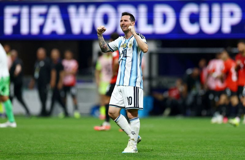 Argentina's Resilience Tested Again as Defending Champions Edge Closer to Quarter-Finals