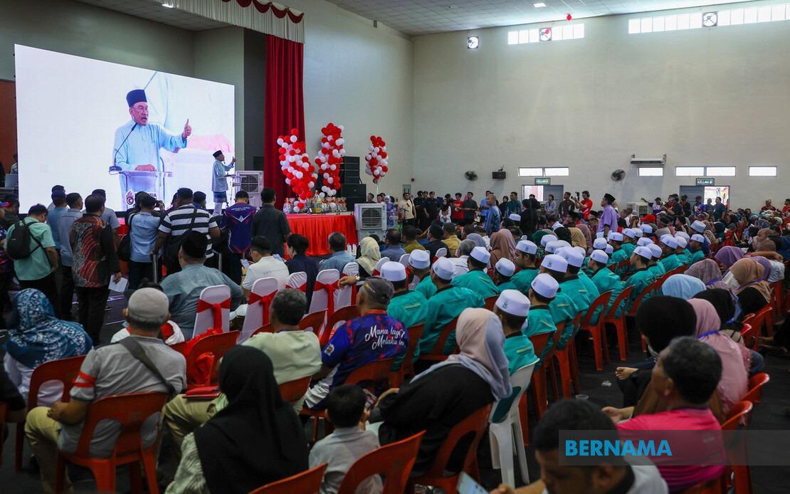 MADANI Government Commits to Balanced Education Funding Across All Streams