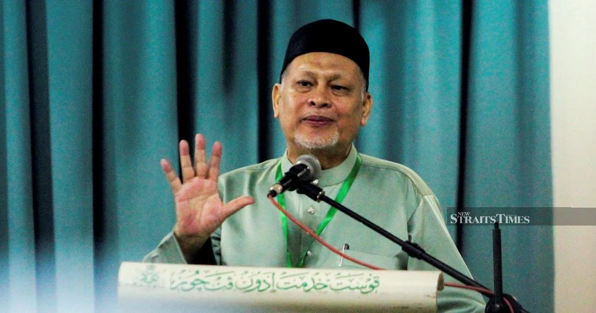 PAS Rebukes Muhyiddin Over Perikatan Nasional Logo Decision as Premature
