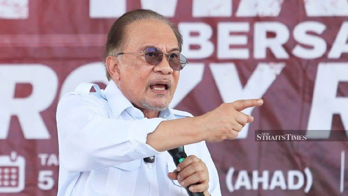Anwar to Meet Felda Leadership Over Longstanding Settler Concerns