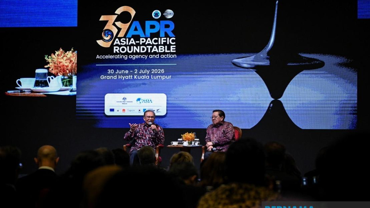 Anwar Rejects Conflict Inevitability in South China Sea, Emphasizes Diplomacy