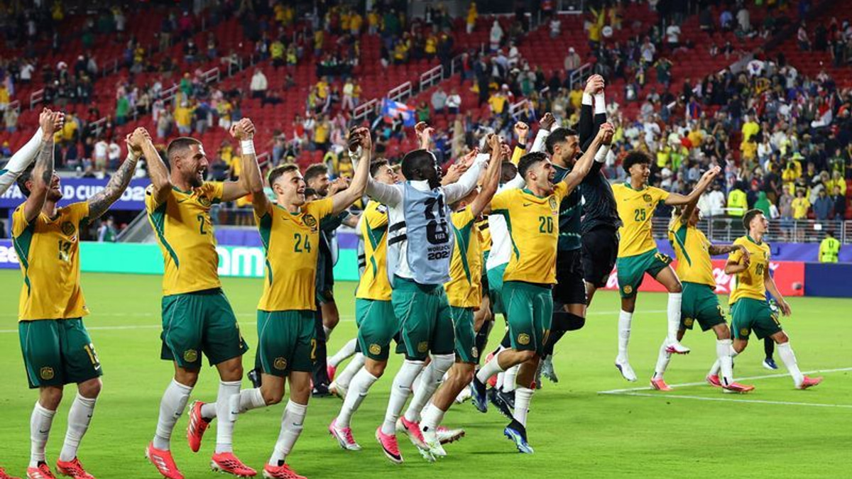 Australia Advance to World Cup Last 16 After Stalemate with Paraguay