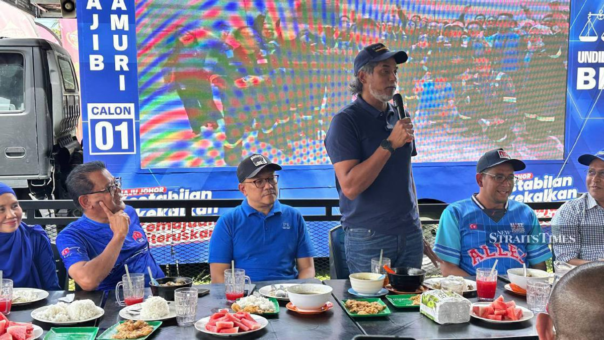 BN Needs to Court PAS Voters in Non-Contested Seats, Says Khairy