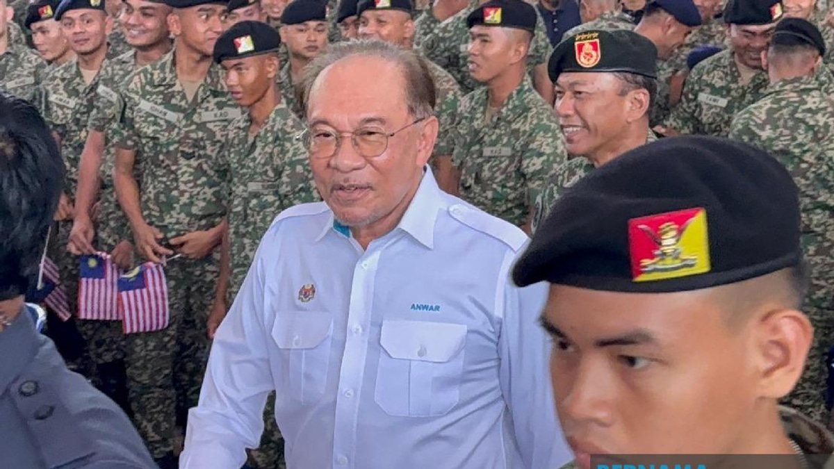 Public Trust is Sacred, Anwar Warns — FELDA's RM10 Billion Loss a Cautionary Tale