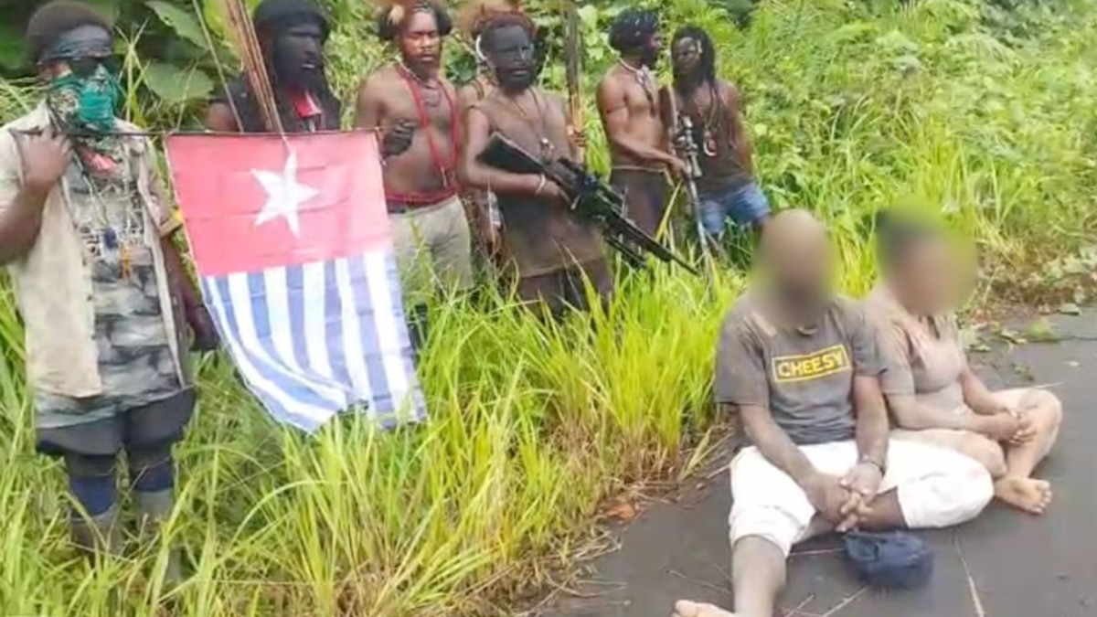 West Papua separatists execute three indigenous Papuans amid escalating violence