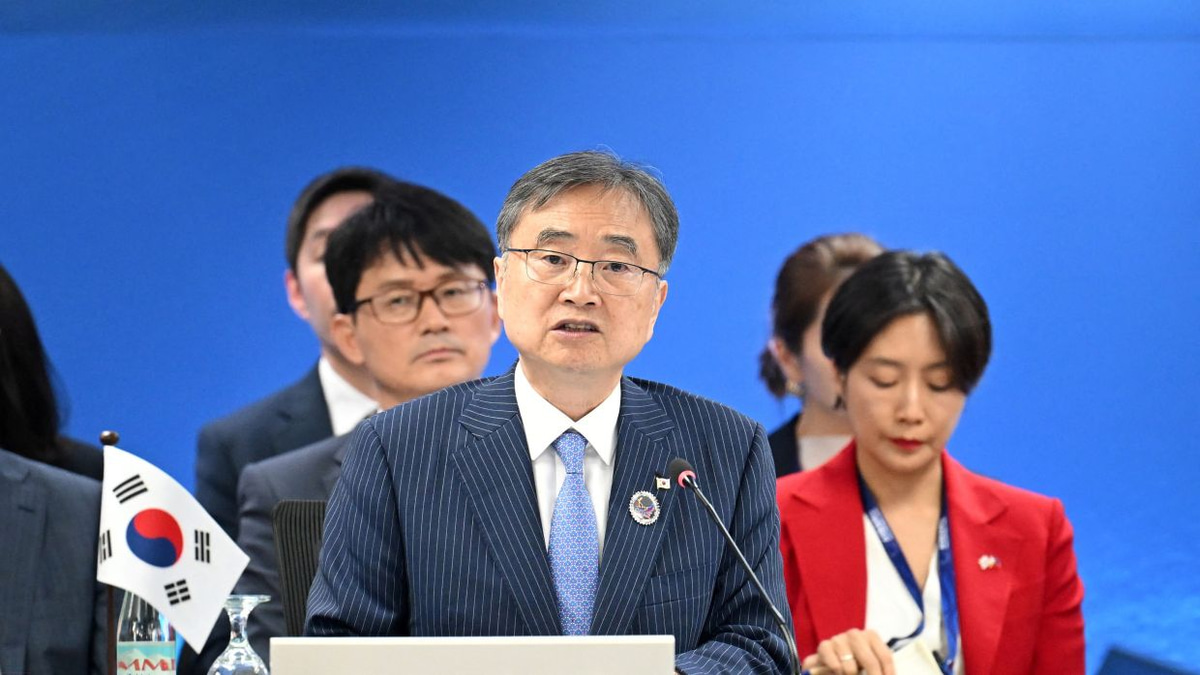 South Korea's North Korea Policy in Turmoil as Ministers Openly Clash Over Engagement Strategy