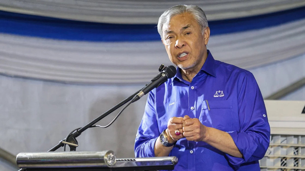 High Court Suspends Bar's Legal Challenge to Zahid's DNAA Ahead of Federal Court Appeal