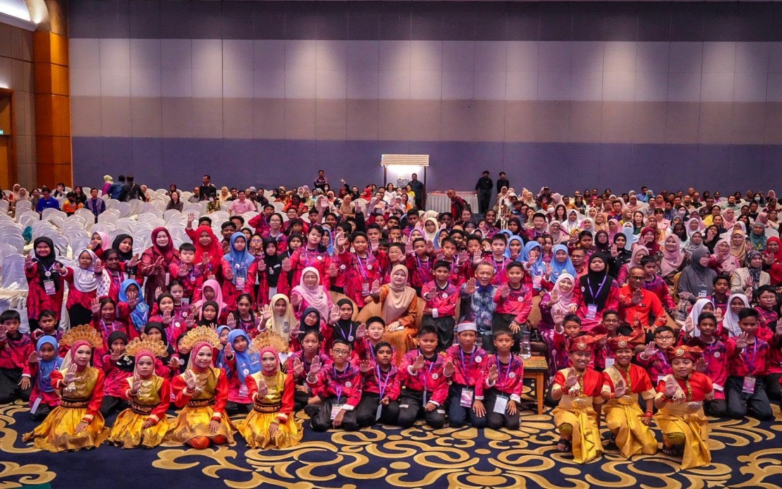 Comprehensive Strategy Essential To Safeguard Students, Says Education Minister