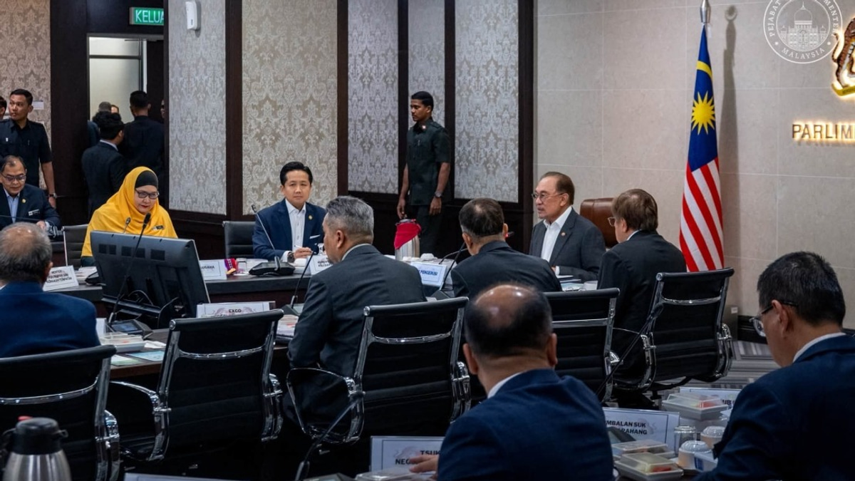 Federal-State Partnership Essential for Malaysia's Climate Action, Says Anwar
