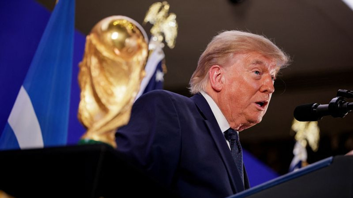 Trump Returns to World Cup Final as Political Spotlight Intensifies Amid Tournament Controversy