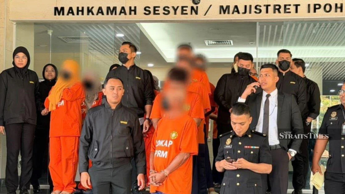 MACC Detains 13 Including Current and Former Agency Chiefs in RM2.5 Million Bribery Probe