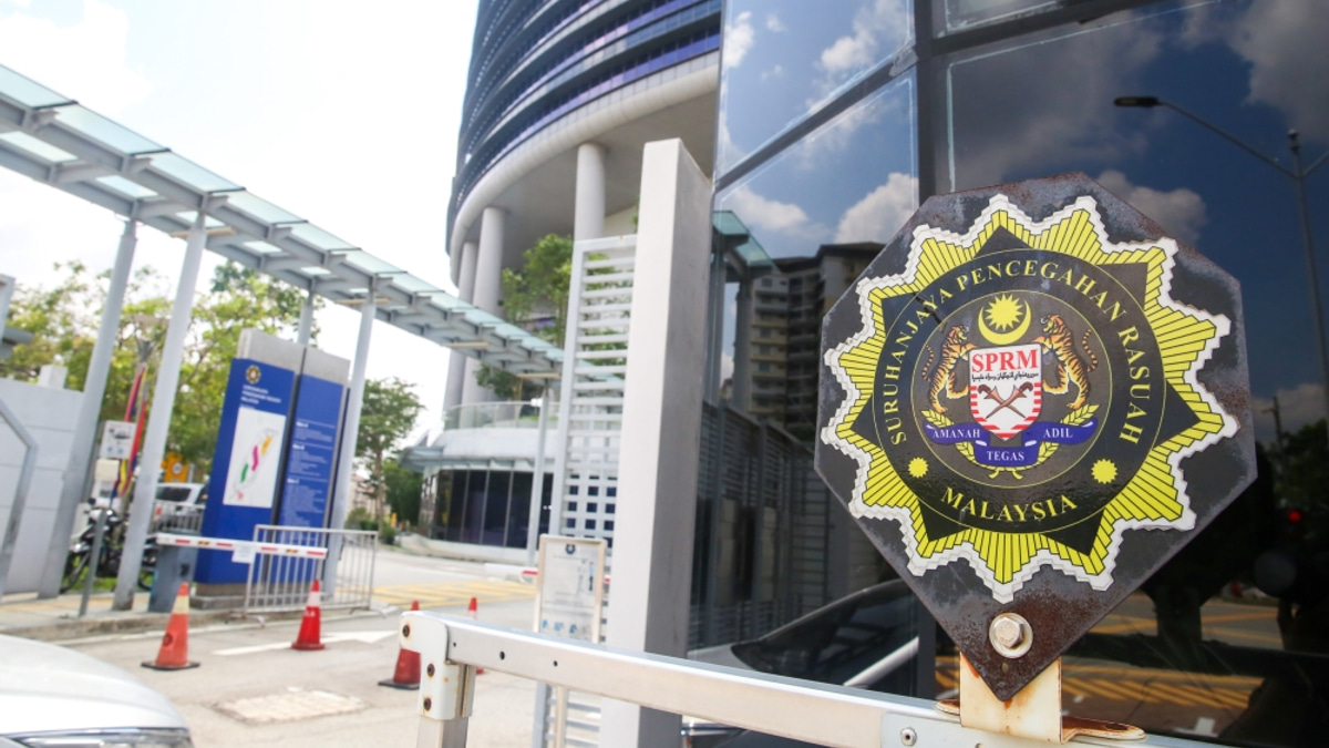 Former Civil Servant Held by MACC Over RM300,000 Welfare Fraud Scheme