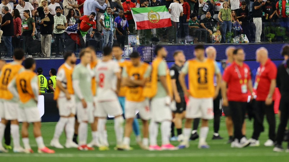 Iran's World Cup Squad Forced to Abandon US Base Hours After Opening Match