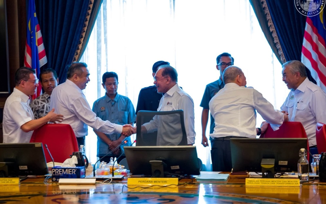 Anwar's Unity Message Resonates as PH and BN Navigate Competing Interests