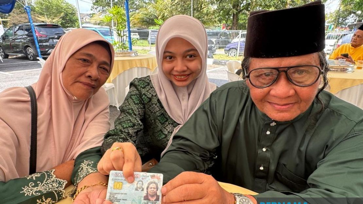 Johor Felda Settlers Receive Long-Awaited Land Titles After Decades of Waiting