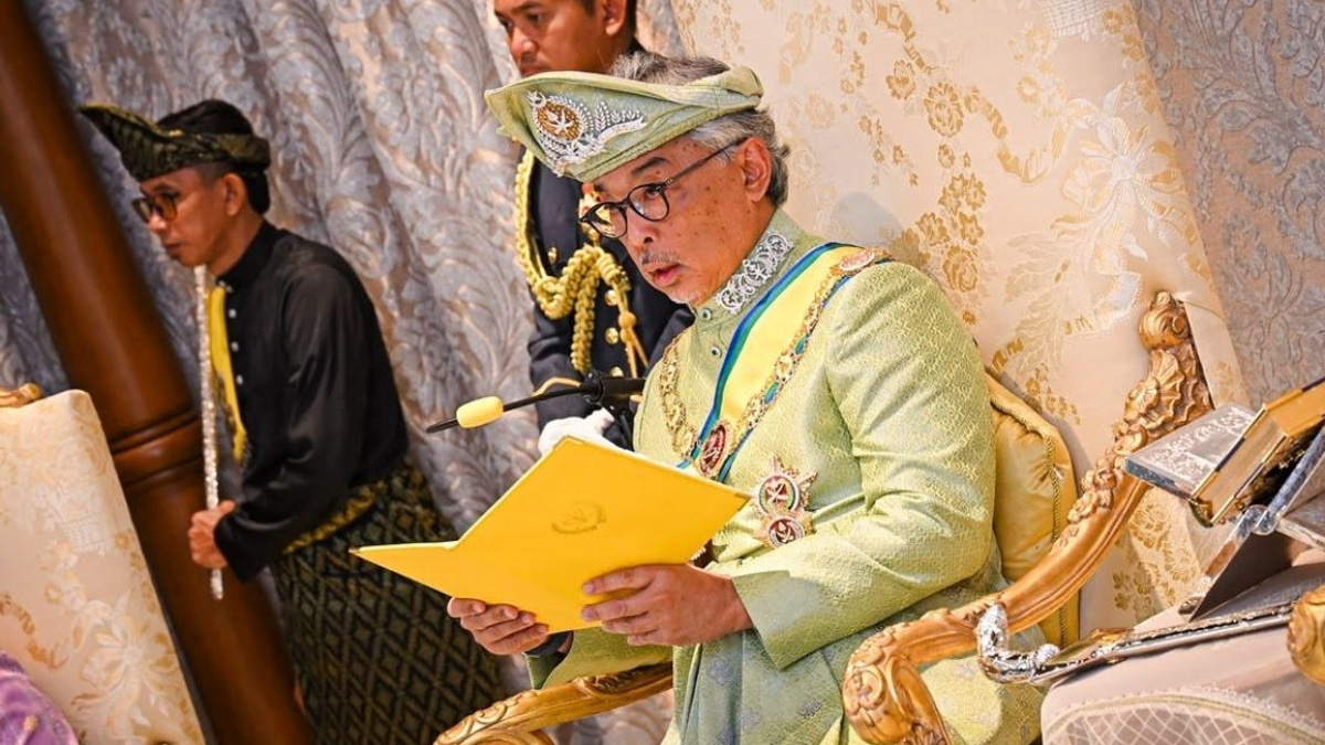 Sultan of Pahang Calls for Crackdown on Illegal Street Racing and Foreign Settlement Crisis