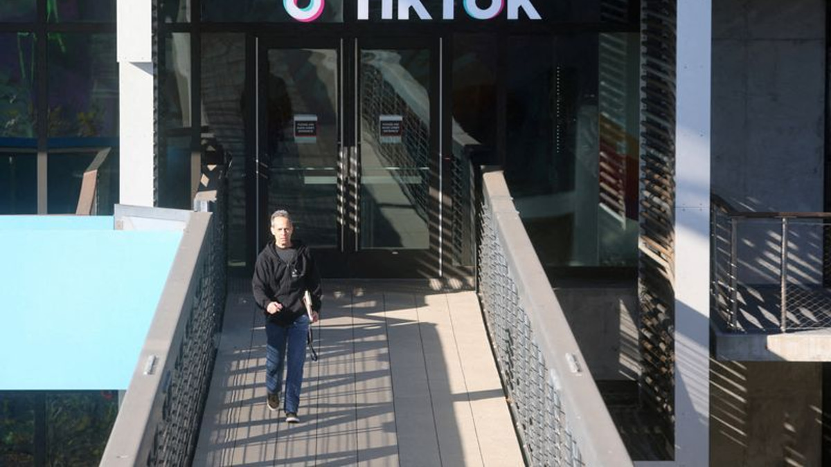 Florida sues TikTok over alleged violations of child safety law