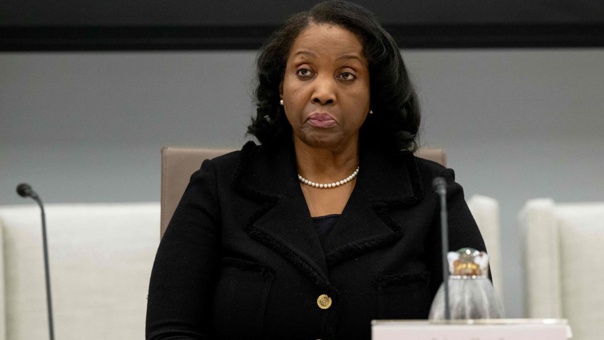 Trump Renews Bid to Oust Federal Reserve Governor Lisa Cook