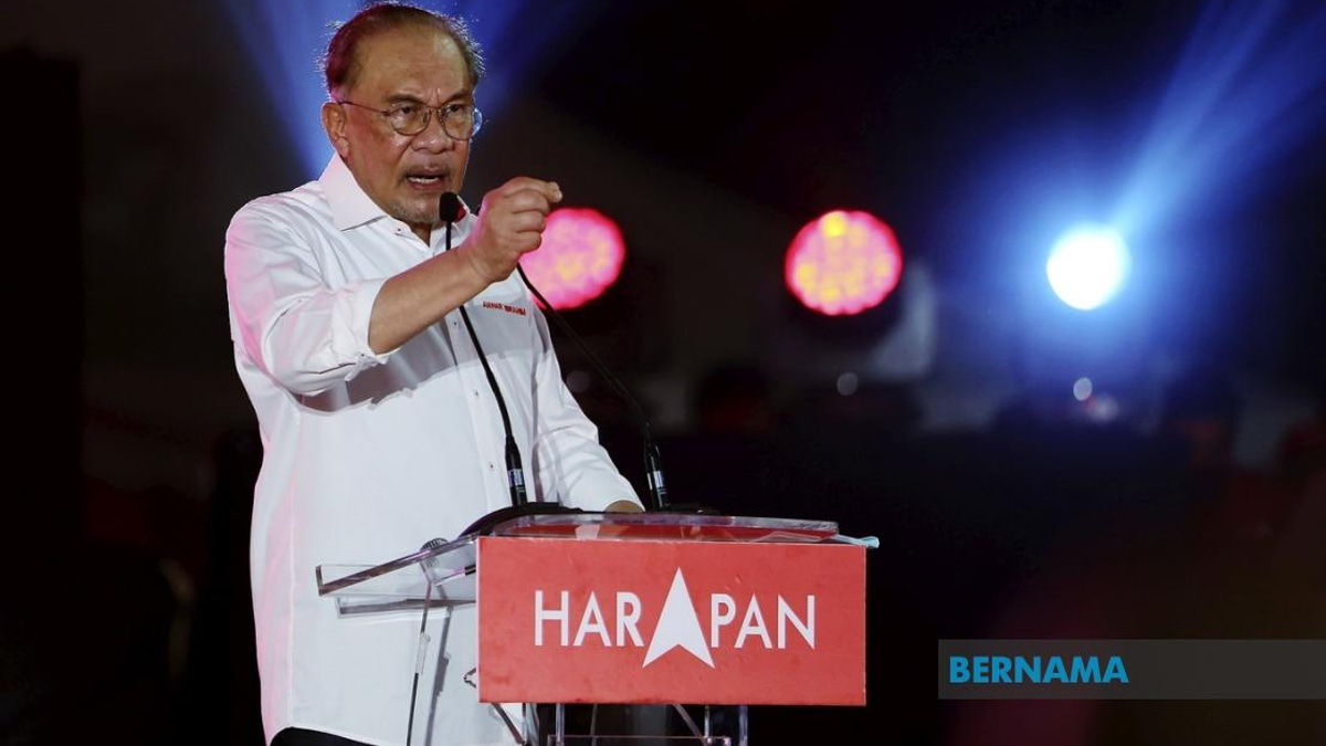 Anwar Urges Restraint on Constitutional Issues Ahead of Negeri Sembilan Elections
