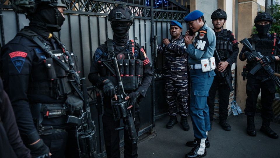 Jakarta police arrest man over bomb threat at elementary school