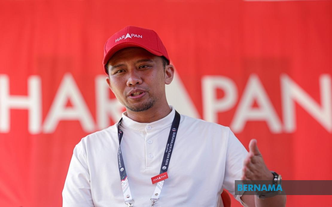 Doctor-Turned-Candidate Uses Stethoscope as Campaign Tool in Negeri Sembilan Race