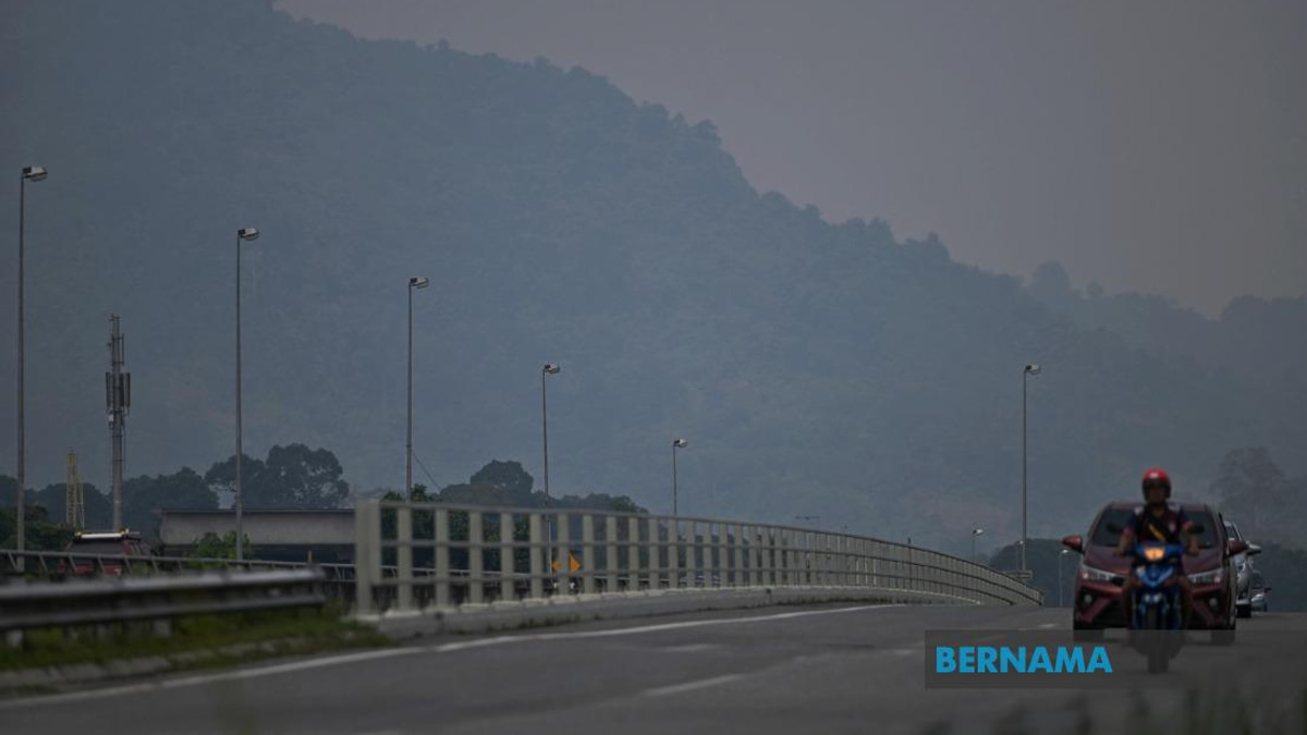 Sarawak Battles Severe Haze as Serian Hits 'Very Unhealthy' Air Quality Levels