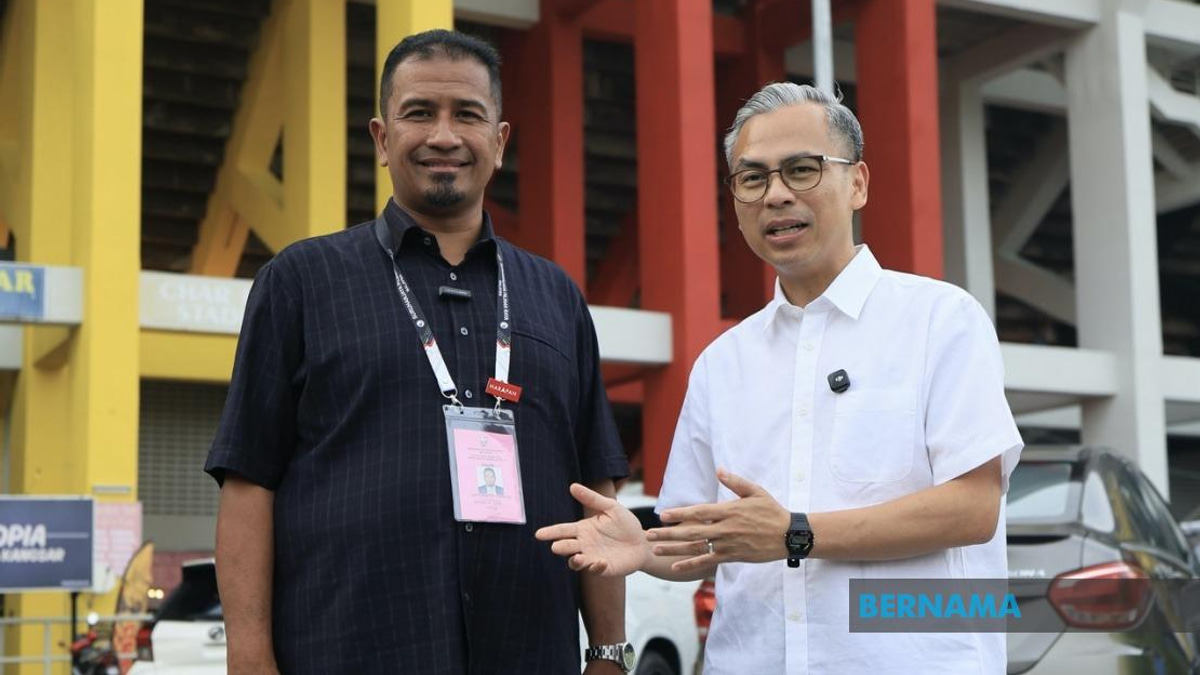 Fahmi Urges Maturity in Negeri Sembilan Campaign After Billboard Vandalism