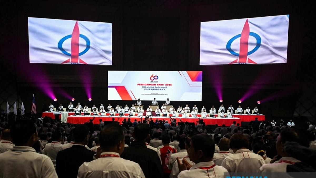 DAP Delegates Back Party's Continued Role in Unity Government