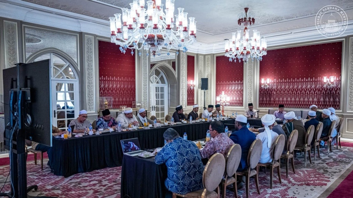 Anwar: Religious Dialogue Essential to Guide Government Policy
