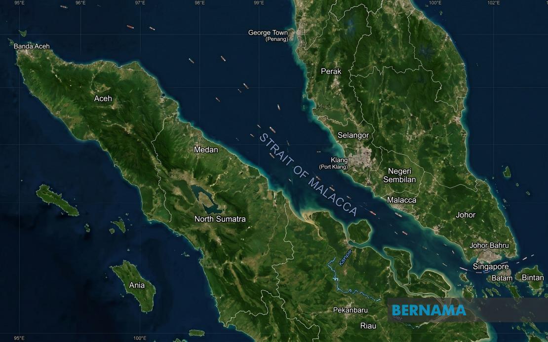 Indonesia and Singapore Pledge Coordinated Defence of Strait of Malacca