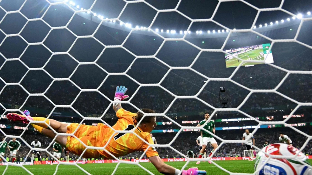 34 Arrested as Police Dismantle World Cup Betting Operation in Kuala Lumpur