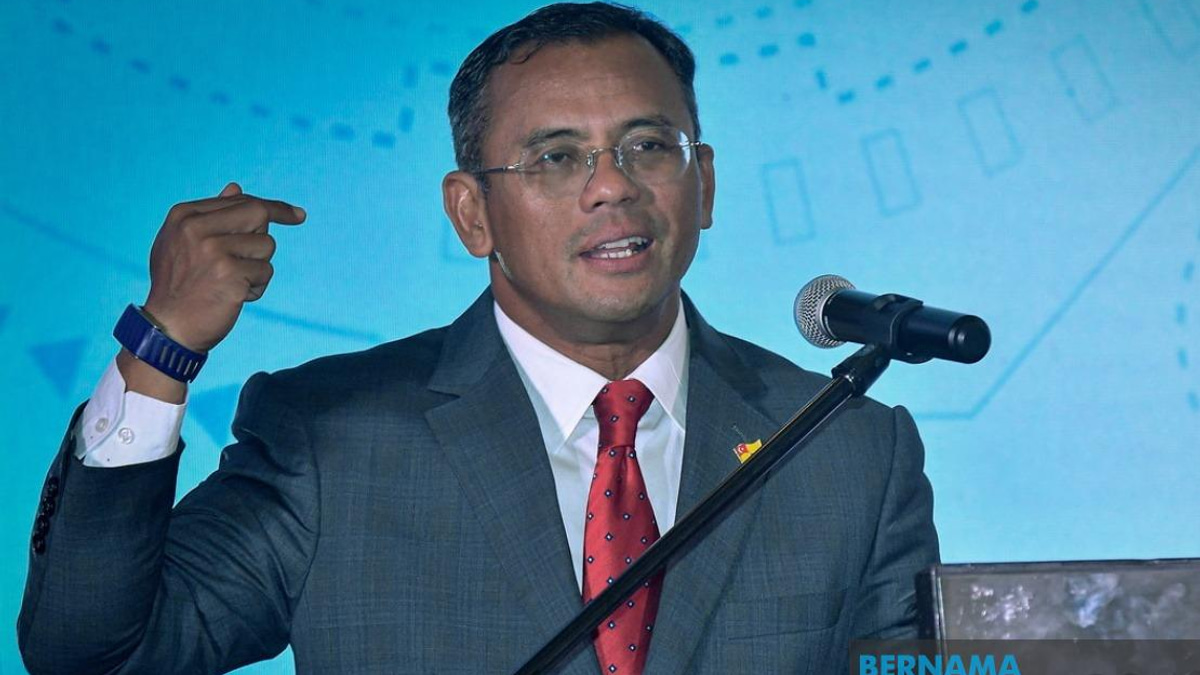 Selangor Holds Back On Myanmar Refugee Action Until Federal Registration Complete