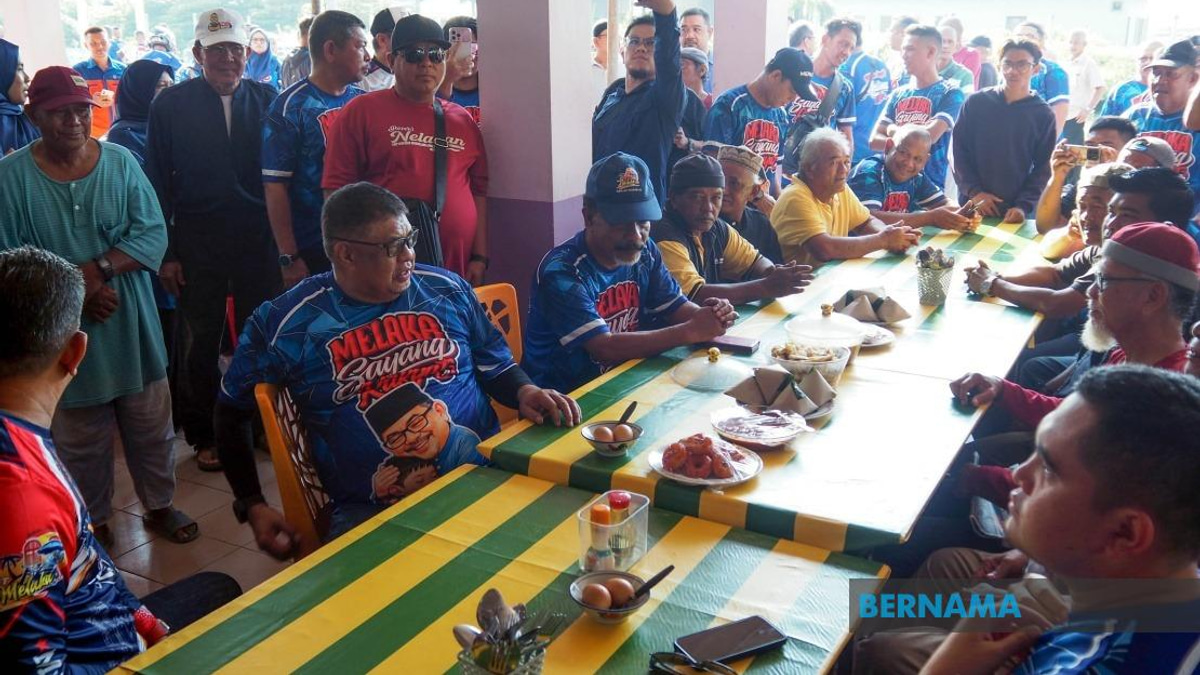 Melaka Launches Comprehensive Support Package for Fishermen with PERKESO and Tech Assistance