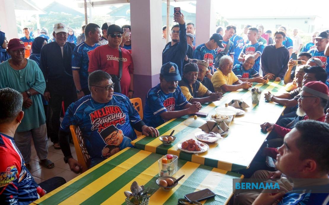 Melaka Launches Comprehensive Support Package for Fishermen with PERKESO and Tech Assistance