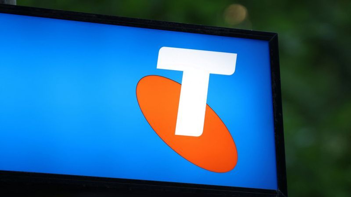 Telstra's Network Collapse Cripples Australian Transport and Payment Systems