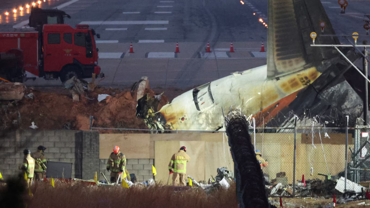 South Korean Police Raid Airport Authority and Transport Ministry Over Jeju Air Crash Investigation