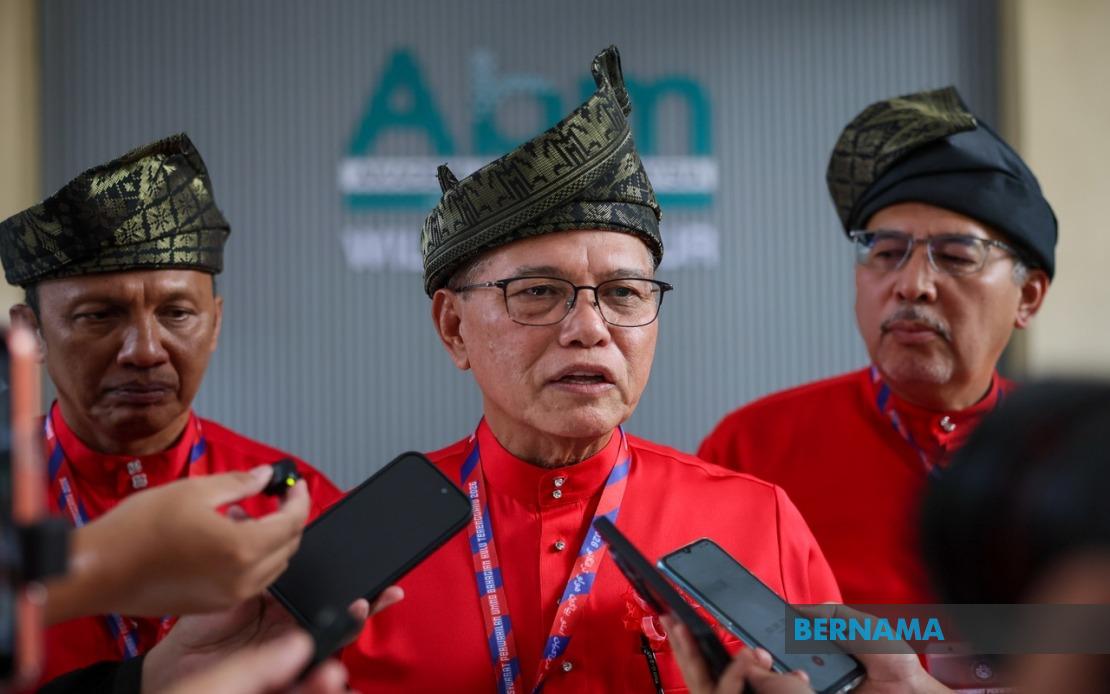 Pahang Nearly Completes Land Title Distribution for 43,600 FELDA Settlers