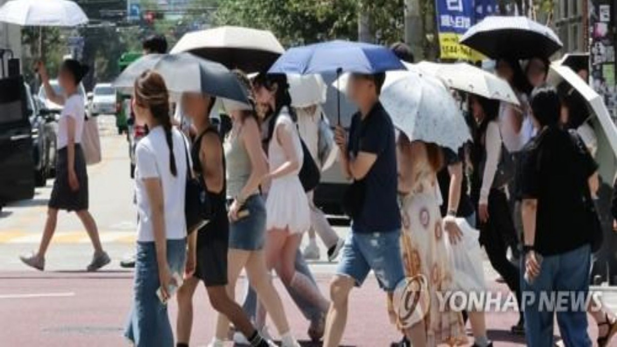 Seoul Swelters as Heat Reaches 40°C: South Korea's Worst Heat Wave in Years