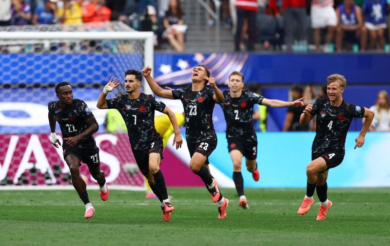 Eustaquio's Last-Gasp Goal Sends Canada into World Cup Quarter-Finals