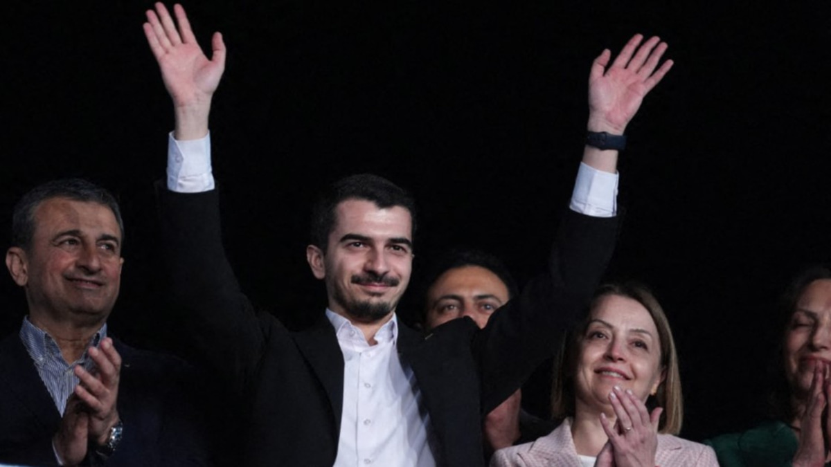 Turkish Opposition Mayor Held in Sweeping Anti-Corruption Raid