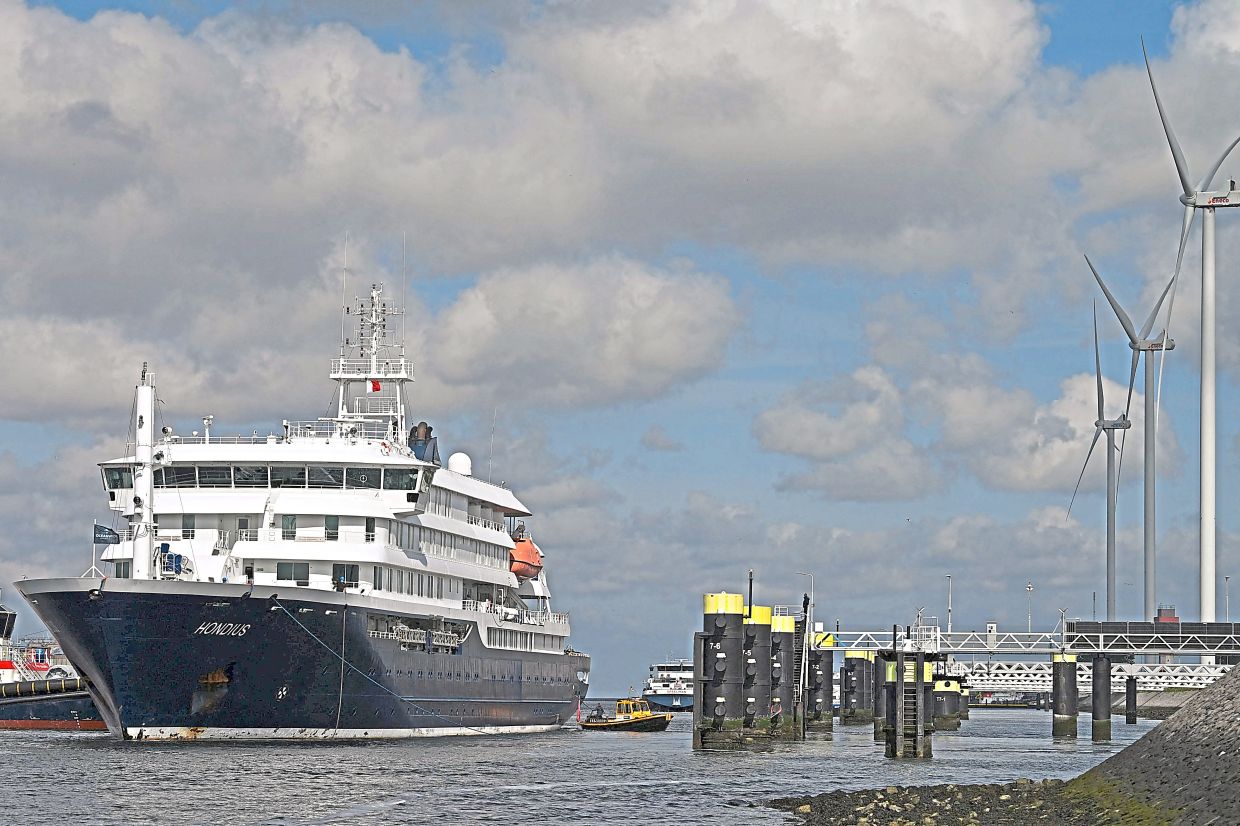 WHO Declares End to Hantavirus Outbreak on Antarctic Cruise Ship