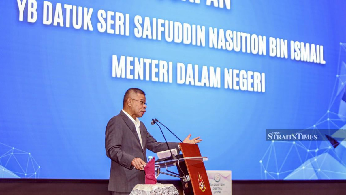 PKR Won't Compete on Ethnicity or Religion, Says Saifuddin