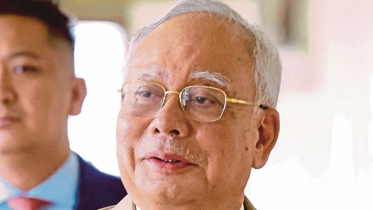 Najib Queries Apparent Double Standards in Treatment of National Audit Department's Tabung Haji Findings