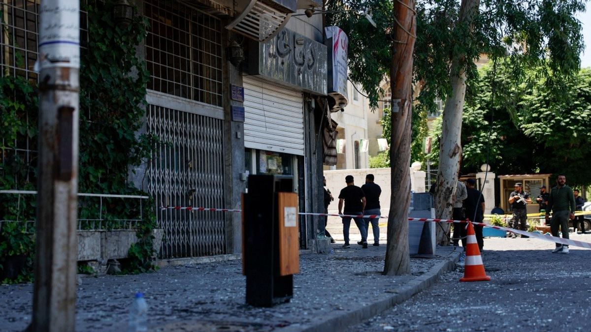 Damascus Bombings During Macron's Historic Syria Visit Injure 18 People