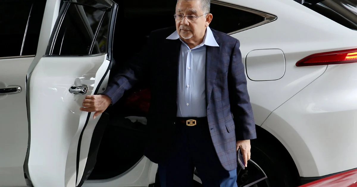 Federal Court Upholds Conviction of Former Felda Chief Isa Samad